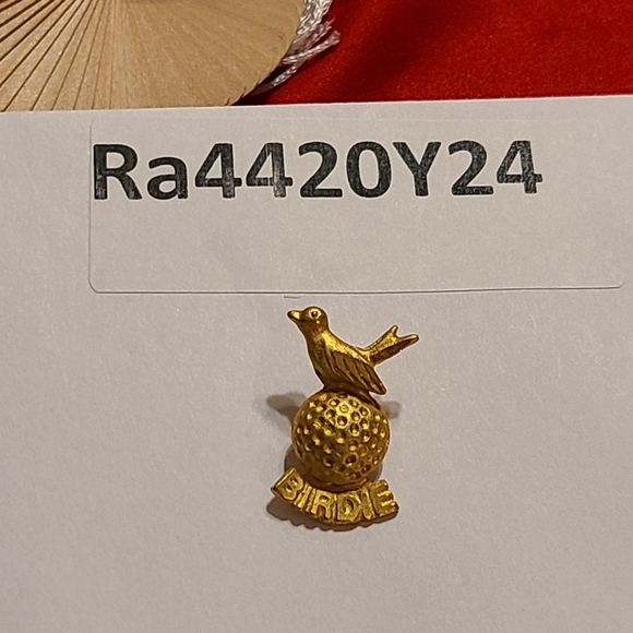 Gold Birdie Brooch Super Nice - Picture 6 of 6